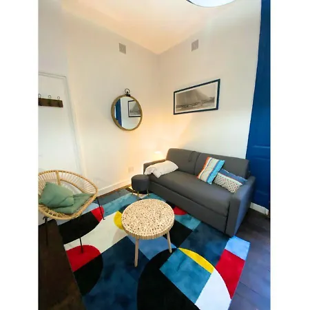 La Liberte - - La Conciergerie. Apartment