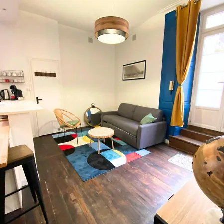 La Liberte - - La Conciergerie. * Poitiers